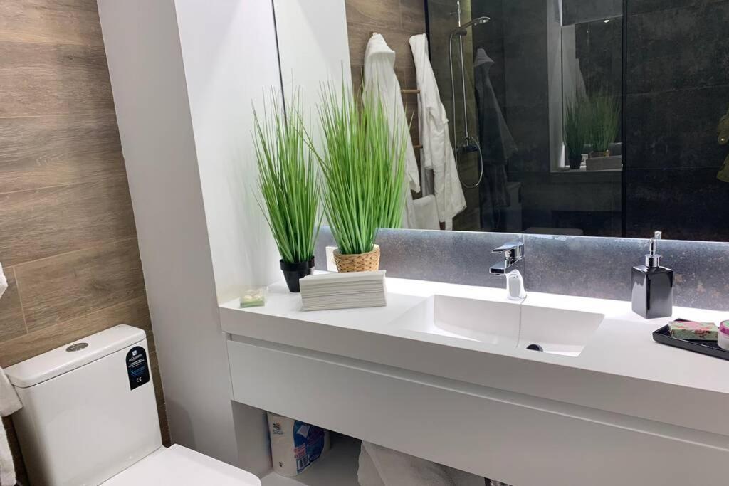 Apartamento A Estrenar A Un Minuto Del Alcazar Apartment Cordoba Ngoại thất bức ảnh